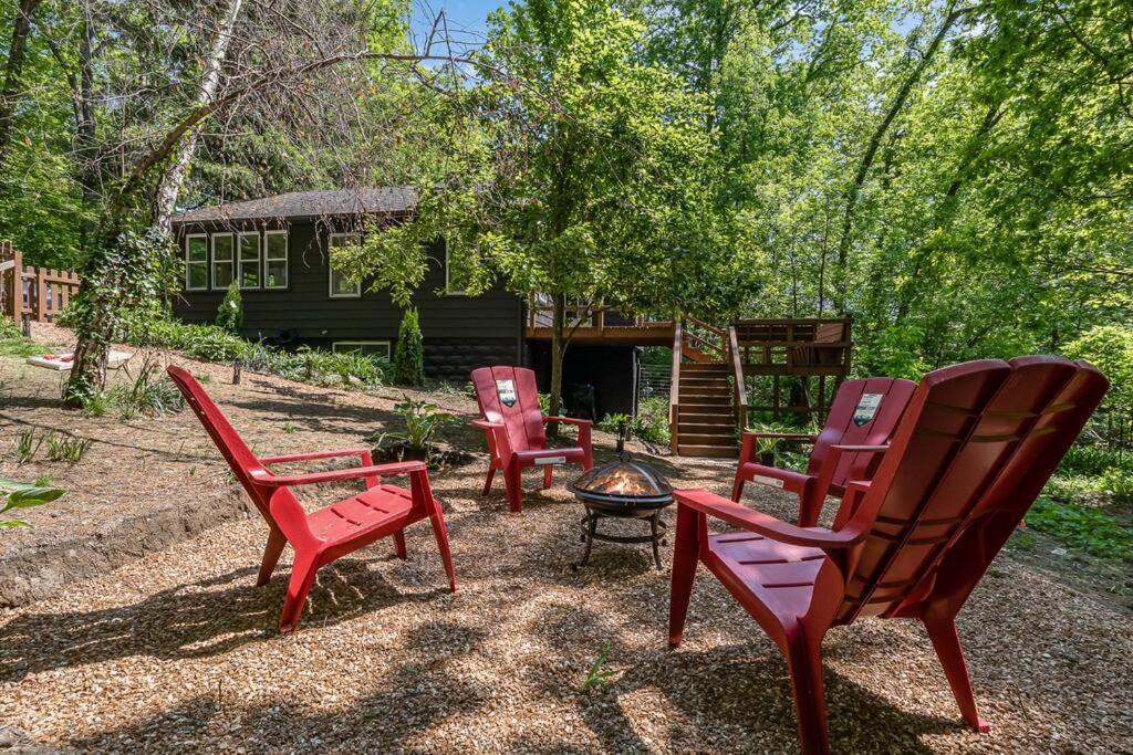 Black Cabin Getaway In Woods I Valpo 瓦尔帕莱索 外观 照片